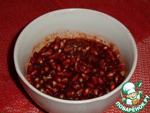 Свинина с гранатом и розмарином