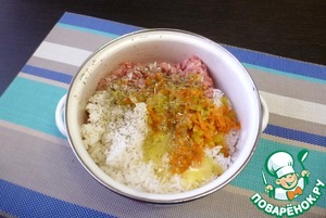 Тефтели из индейки в томатно-овощном соусе