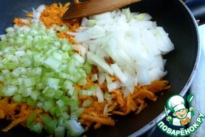 Тефтели из индейки в томатно-овощном соусе