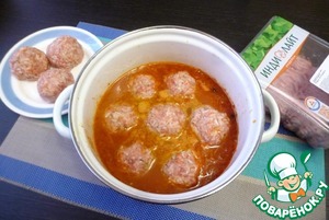 Тефтели из индейки в томатно-овощном соусе