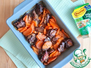 Тушеный батат с уткой и чесноком