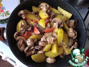 Тушёная говядина с грибами, горошком, картофелем