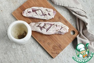 Утиная грудка с брусничным соусом Утиная грудка с брусничным соусом