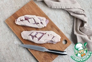 Утиная грудка с брусничным соусом Утиная грудка с брусничным соусом