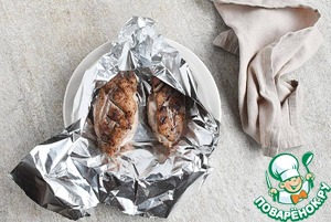 Утиная грудка с брусничным соусом Утиная грудка с брусничным соусом