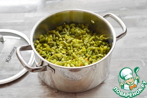 Вегетарианский "Оливье" со стручковой фасолью