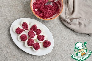 Закуска на яйцах "Аметистовые кольца" Закуска на яйцах "Аметистовые кольца"