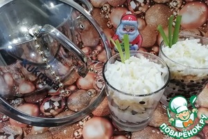 Салат-коктейль с черносливом Салат-коктейль с черносливом