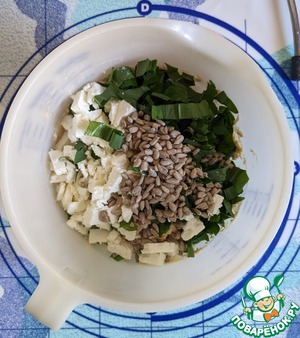 Хлеб с сыром фета и черемшой Хлеб с сыром фета и черемшой