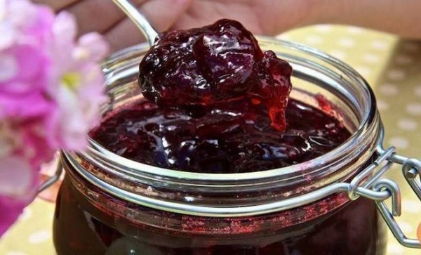 Густой вишневый джем с пектином