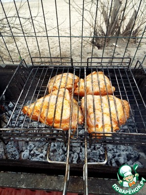 Чизбургер с "рваной" курицей-гриль Чизбургер с "рваной" курицей-гриль