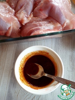 Чизбургер с "рваной" курицей-гриль Чизбургер с "рваной" курицей-гриль