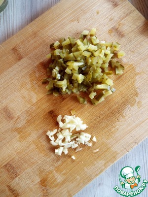 Чизбургер с "рваной" курицей-гриль Чизбургер с "рваной" курицей-гриль