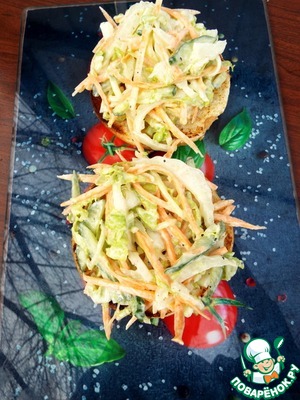 Чизбургер с сочным салатом Чизбургер с сочным салатом