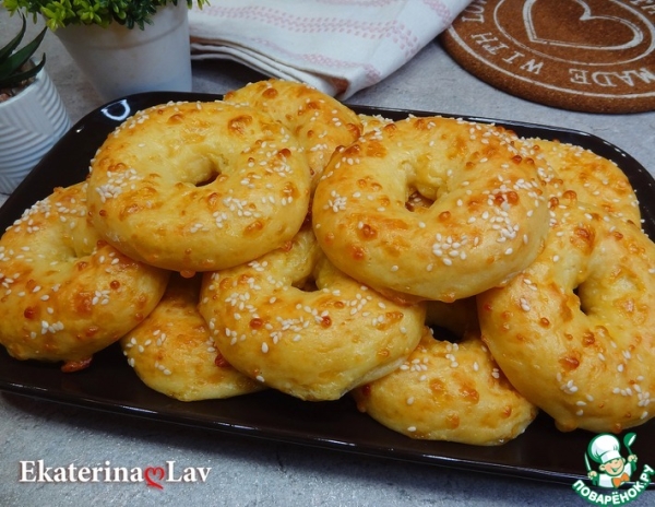 Творожно-сырные колечки в духовке Творожно-сырные колечки в духовке