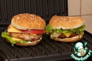 Гамбургер по мотивам "Паприкаш" Гамбургер по мотивам "Паприкаш"
