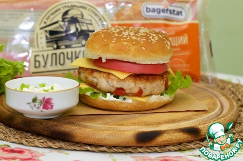 Гамбургер по мотивам "Паприкаш" Гамбургер по мотивам "Паприкаш"