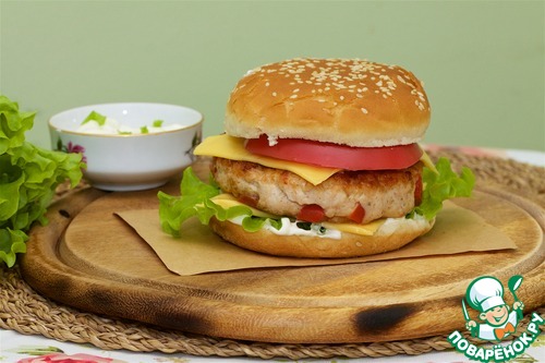 Гамбургер по мотивам "Паприкаш" Гамбургер по мотивам "Паприкаш"