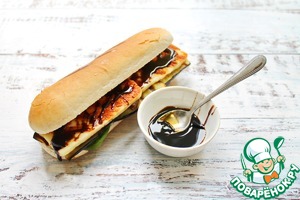 Хот дог с жареным сыром и баклажаном Хот дог с жареным сыром и баклажаном