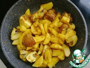 Картофельное карри с горохом и грибами