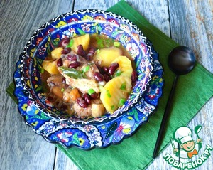 Рагу с картофелем и консервированной фасолью Рагу с картофелем и консервированной фасолью