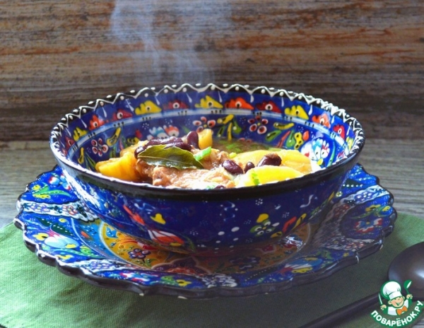 Рагу с картофелем и консервированной фасолью Рагу с картофелем и консервированной фасолью