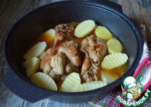 Рагу с картофелем и консервированной фасолью Рагу с картофелем и консервированной фасолью