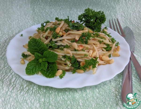 Салат из кольраби