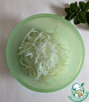 Салат из кольраби