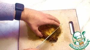 Салат с рукколой, камамбером и медовой курицей Салат с рукколой, камамбером и медовой курицей