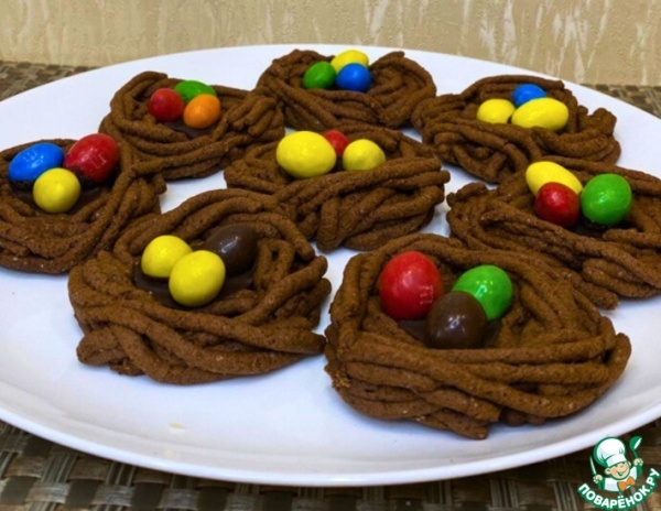 Шоколадное печенье "Пасхальные гнезда"
