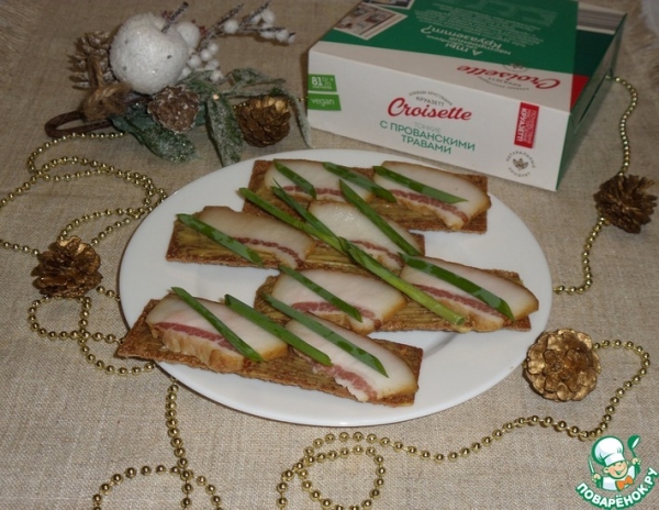 Закуска с салом, горчицей и луком Закуска с салом, горчицей и луком