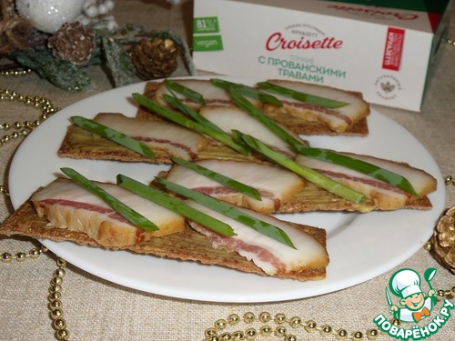 Закуска с салом, горчицей и луком Закуска с салом, горчицей и луком