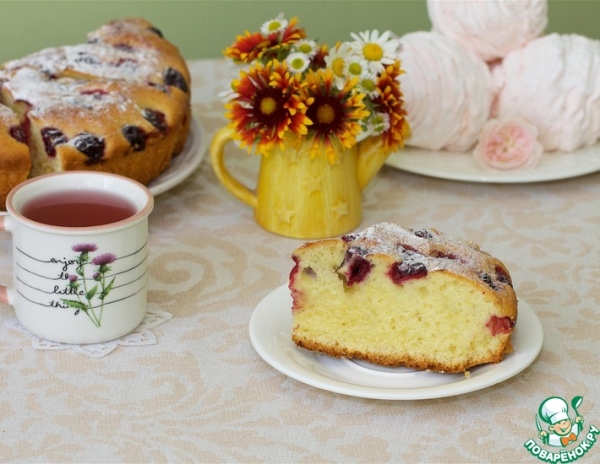 Пирог на растительном масле с вишней