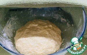 Пирожки с зеленым луком, пекинской капустой и яйцом Пирожки с зеленым луком, пекинской капустой и яйцом