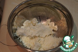 Шоколадный пирог с творожными шариками