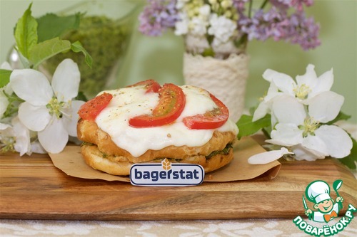 Булочка по мотивам "Капрезе" Булочка по мотивам "Капрезе"