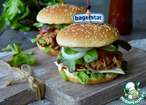 Бургер со свининой тушеной в пиве