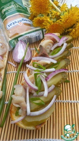 Бутерброд со скумбрией Бутерброд со скумбрией