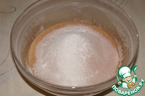 Шоколадный пирог с творожными шариками