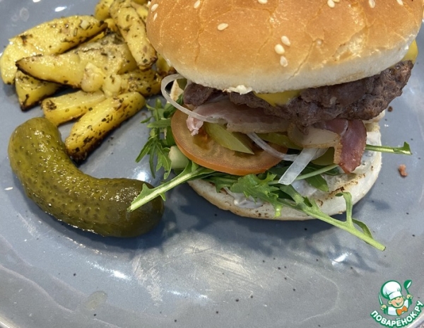 Чизбургер с грибным соусом Чизбургер с грибным соусом