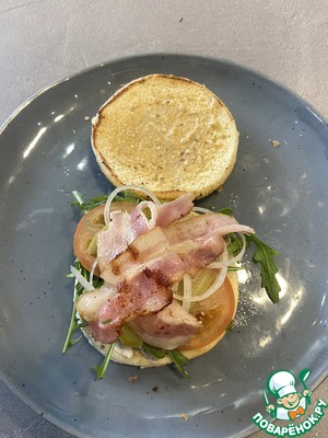 Чизбургер с грибным соусом Чизбургер с грибным соусом