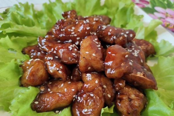 Куриное филе в кисло-сладком соусе Куриное филе в кисло-сладком соусе