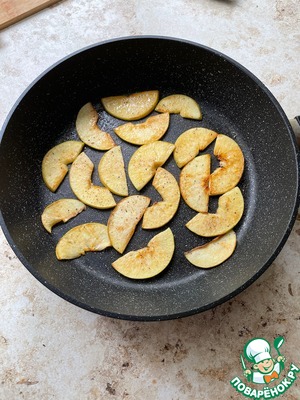 Хрустящие булочки "Яблоко-корица" Хрустящие булочки "Яблоко-корица"