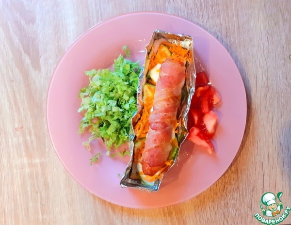 "лодочки" с овощами и сосиками "лодочки" с овощами и сосиками