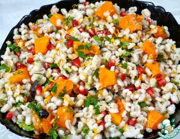 Перловая каша с тыквой и зернами граната Перловая каша с тыквой и зернами граната