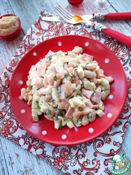 Салат с фасолью "Дачный" Салат с фасолью "Дачный"