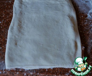 Слоёные палочки с фаршем и сыром