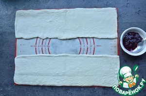 Колбасный венок с медово-горчичной глазурью Колбасный венок с медово-горчичной глазурью