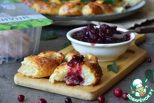 Колбасный венок с медово-горчичной глазурью Колбасный венок с медово-горчичной глазурью